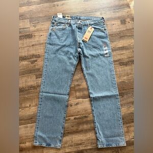 Levi's Men's Light Blue Straight Jeans